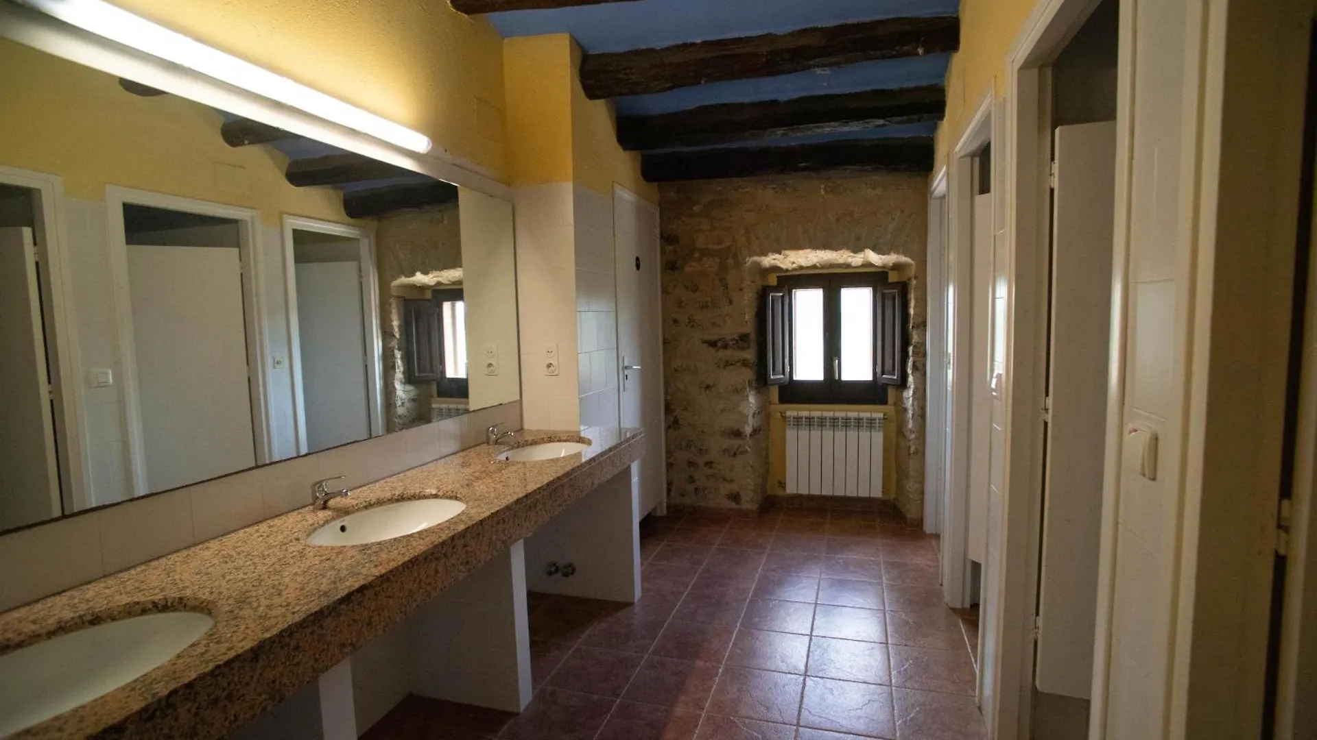 Casa De Colonies, El Ginebro Villa Vilopriu