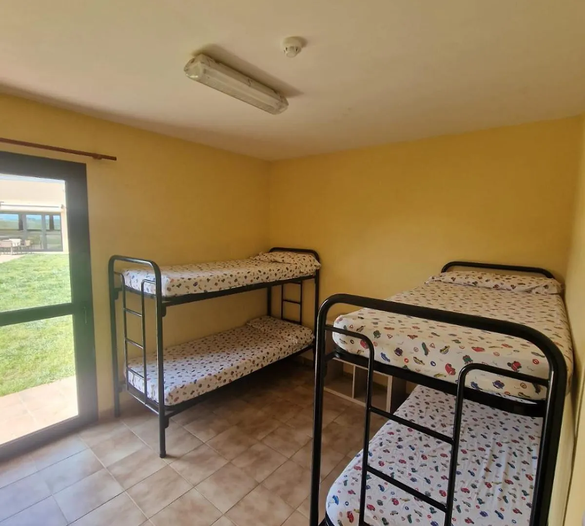 Casa De Colonies, El Ginebro Villa Vilopriu